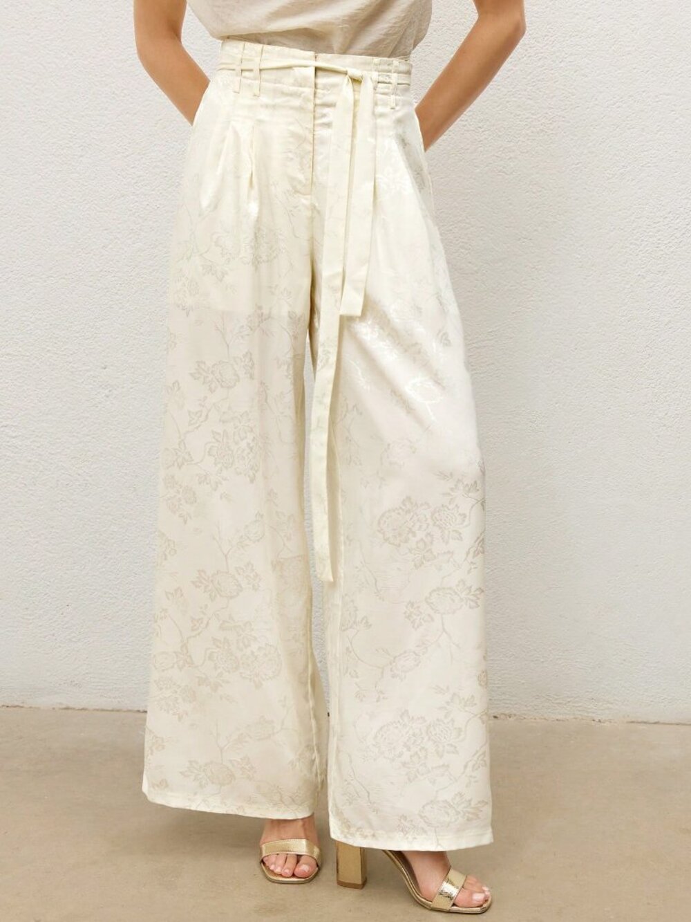 Women's Casual Apricot Jacquard Tie-Waist Wide-Leg Relaxed Fit Trousers Pants - Picture 5 of 6